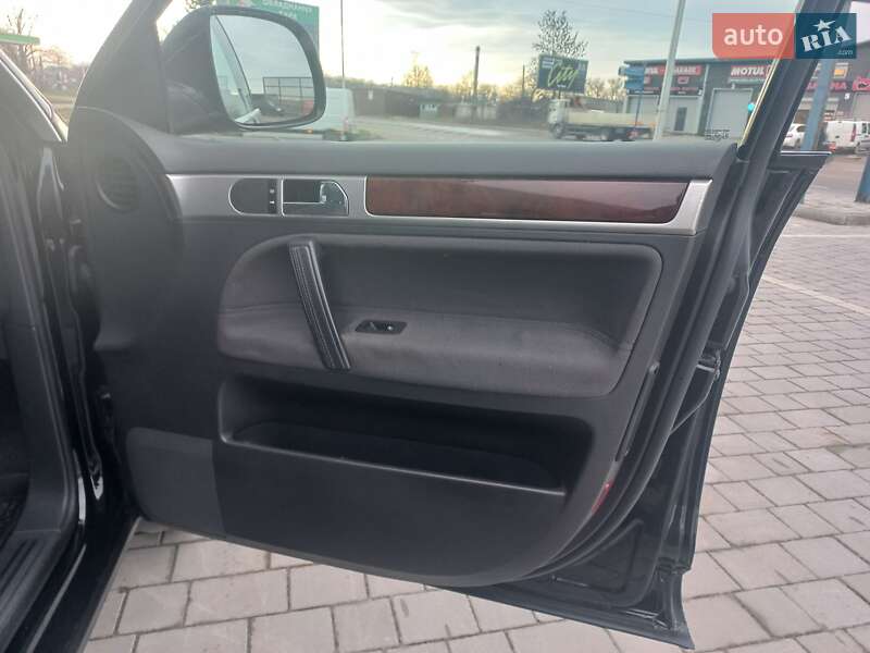 Позашляховик / Кросовер Volkswagen Touareg 2008 в Івано-Франківську