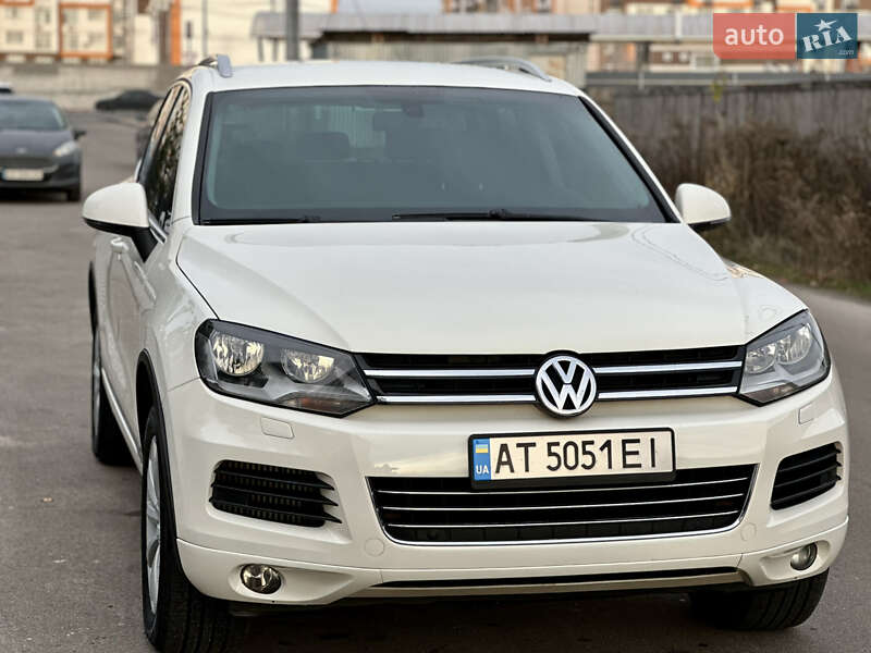 Внедорожник / Кроссовер Volkswagen Touareg 2010 в Киеве