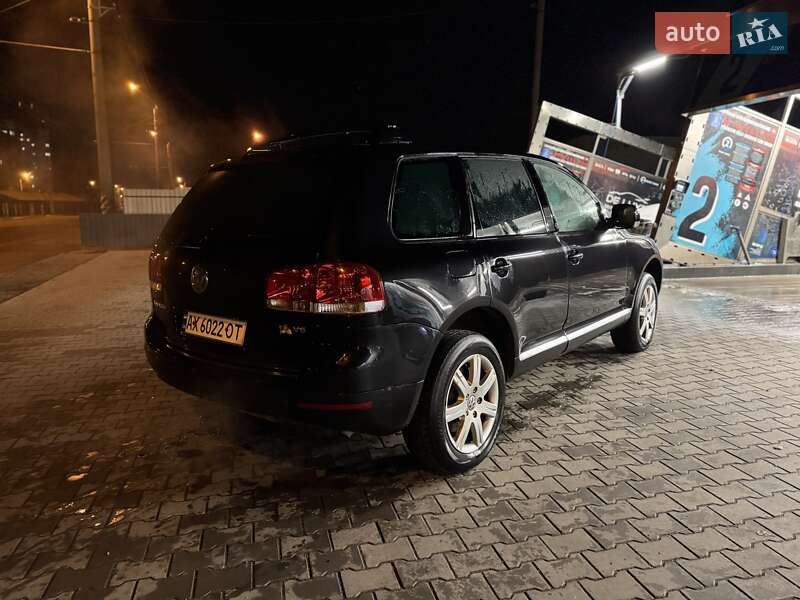 Позашляховик / Кросовер Volkswagen Touareg 2003 в Полтаві