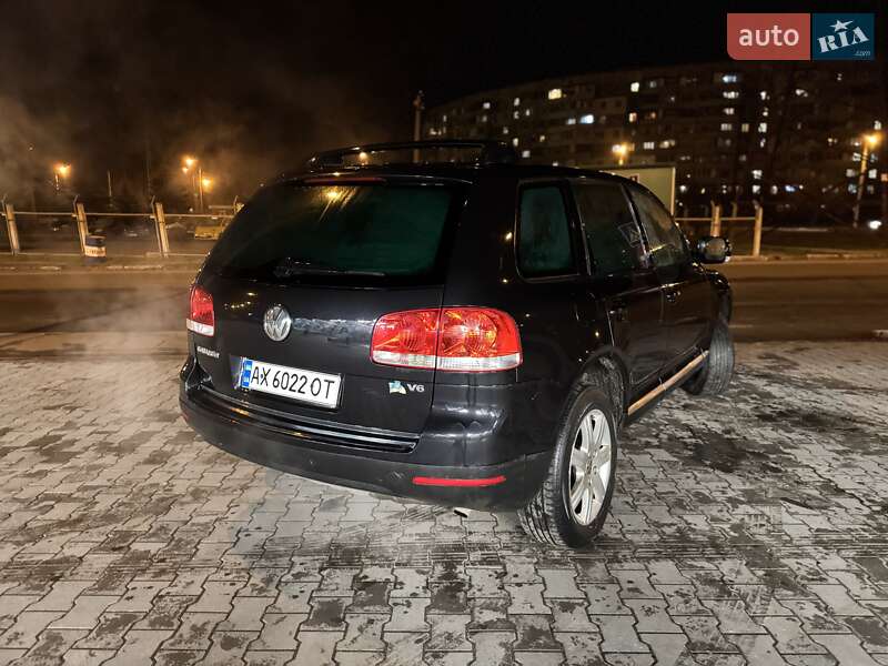 Позашляховик / Кросовер Volkswagen Touareg 2003 в Полтаві