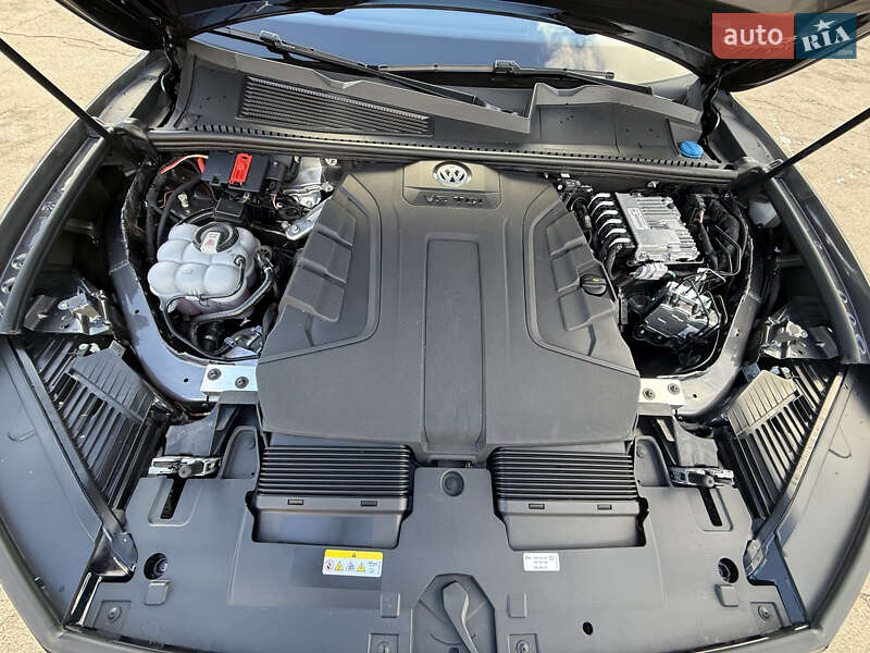 Внедорожник / Кроссовер Volkswagen Touareg 2023 в Житомире