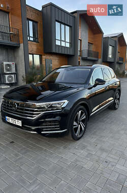 Позашляховик / Кросовер Volkswagen Touareg 2022 в Дніпрі