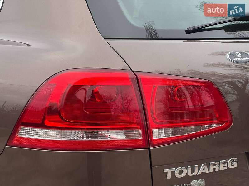 Внедорожник / Кроссовер Volkswagen Touareg 2012 в Ахтырке