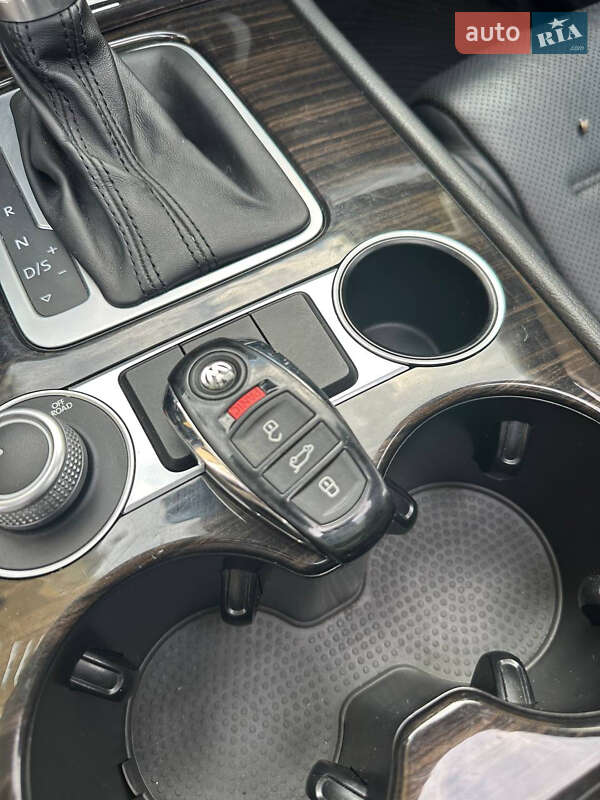 Позашляховик / Кросовер Volkswagen Touareg 2016 в Тернополі фото 31 Позашляховик / Кросовер Volkswagen Touareg 2016 в Тернополі