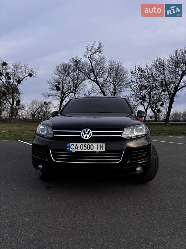Внедорожник / Кроссовер Volkswagen Touareg 2011 в Шполе