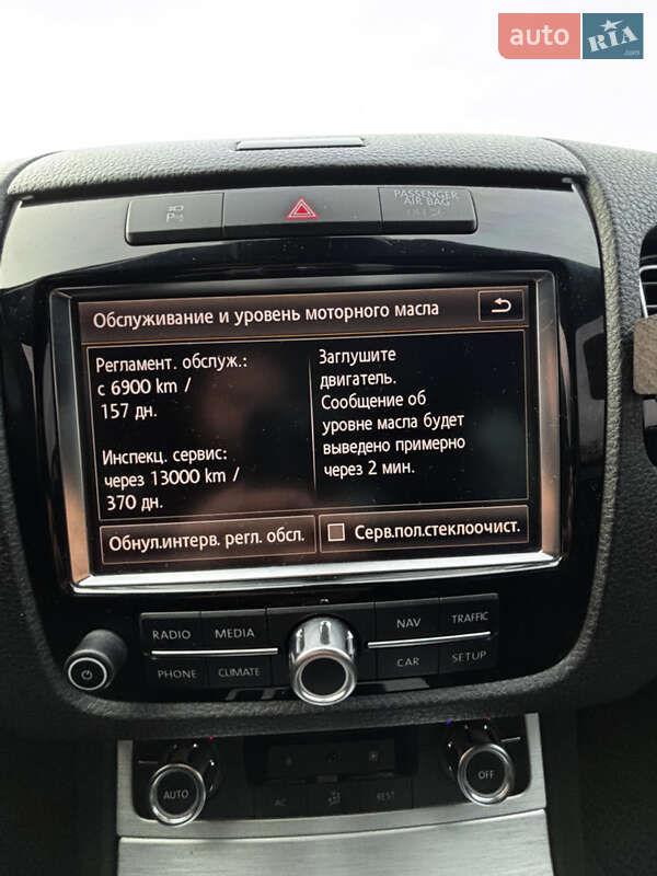 Внедорожник / Кроссовер Volkswagen Touareg 2011 в Шполе