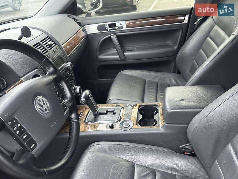 Позашляховик / Кросовер Volkswagen Touareg 2007 в Софіївській Борщагівці