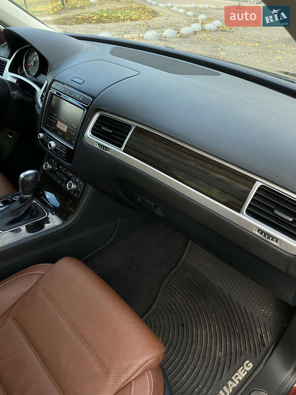 Внедорожник / Кроссовер Volkswagen Touareg 2017 в Харькове фото 50 Внедорожник / Кроссовер Volkswagen Touareg 2017 в Харькове