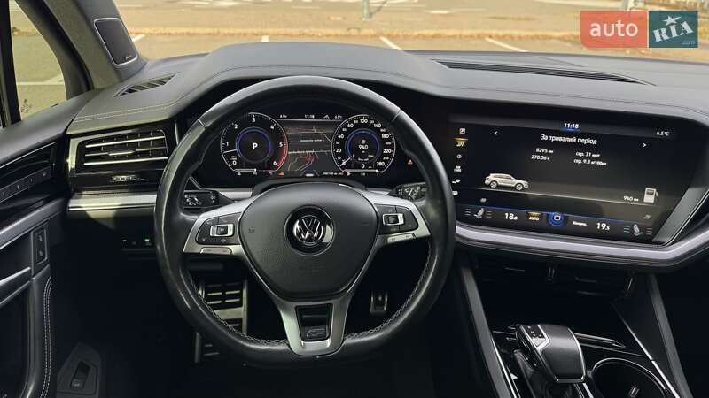 Внедорожник / Кроссовер Volkswagen Touareg 2019 в Киеве