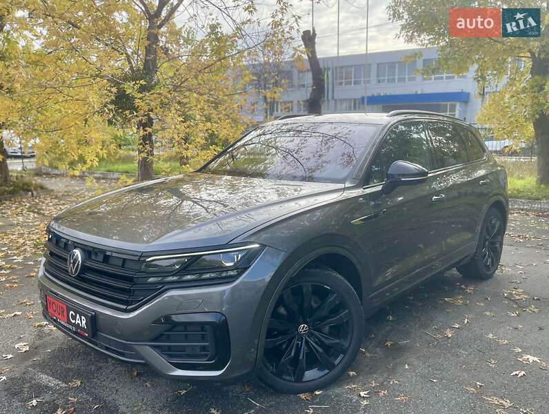 Внедорожник / Кроссовер Volkswagen Touareg 2022 в Киеве