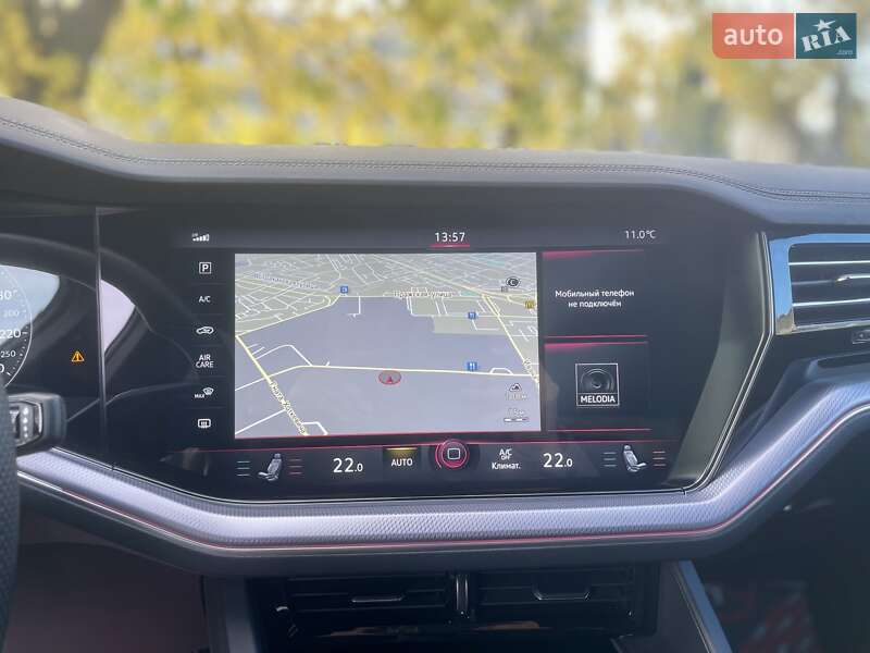 Внедорожник / Кроссовер Volkswagen Touareg 2022 в Киеве