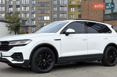 Внедорожник / Кроссовер Volkswagen Touareg 2018 в Черкассах