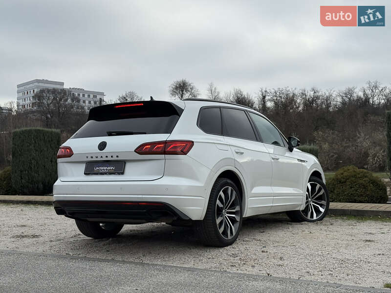 Внедорожник / Кроссовер Volkswagen Touareg 2018 в Днепре