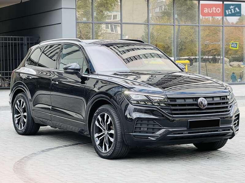 Внедорожник / Кроссовер Volkswagen Touareg 2018 в Днепре фото 15 Внедорожник / Кроссовер Volkswagen Touareg 2018 в Днепре