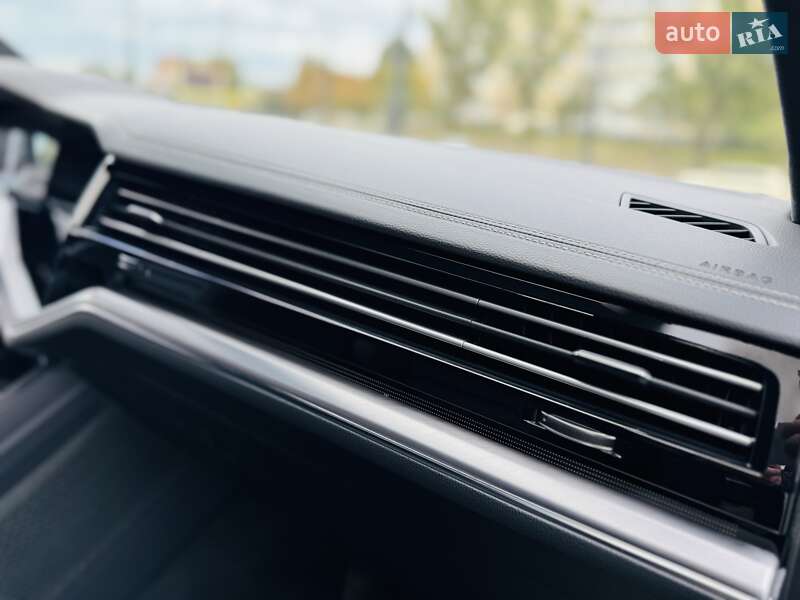 Внедорожник / Кроссовер Volkswagen Touareg 2018 в Днепре фото 36 Внедорожник / Кроссовер Volkswagen Touareg 2018 в Днепре