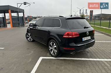 Внедорожник / Кроссовер Volkswagen Touareg 2011 в Виннице