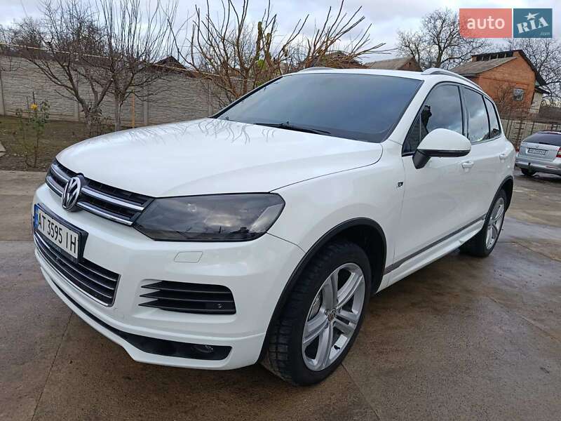 Внедорожник / Кроссовер Volkswagen Touareg 2013 в Жмеринке