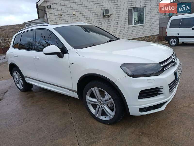 Внедорожник / Кроссовер Volkswagen Touareg 2013 в Жмеринке
