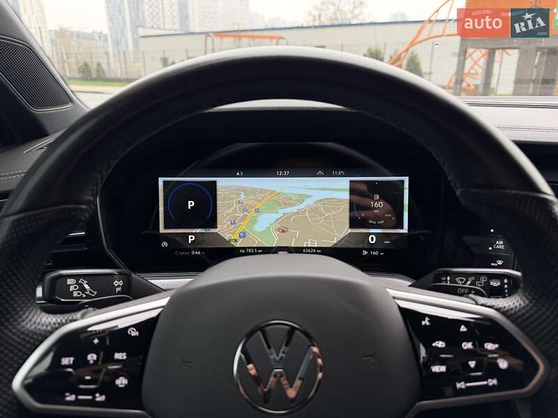 Позашляховик / Кросовер Volkswagen Touareg 2022 в Києві