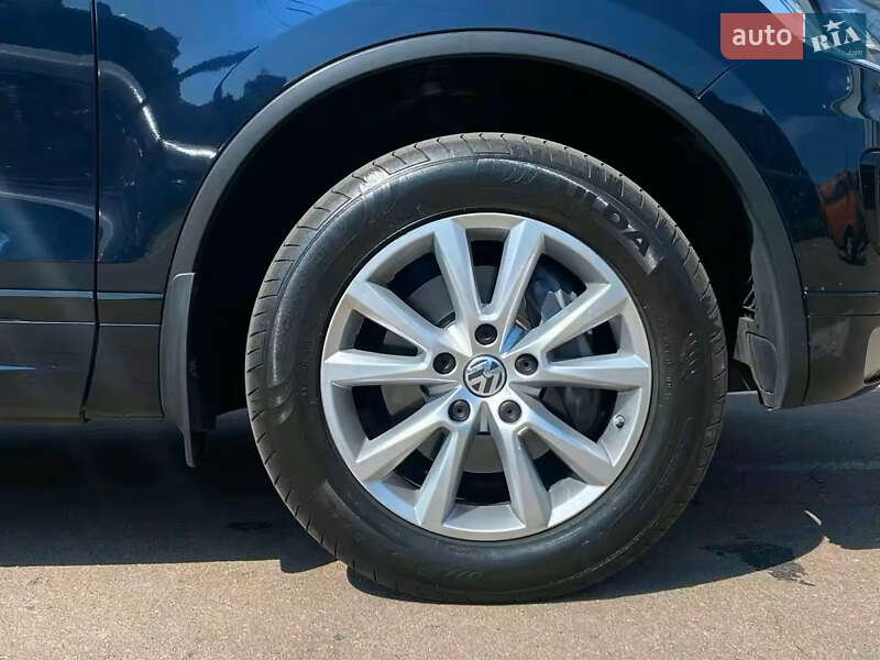 Позашляховик / Кросовер Volkswagen Touareg 2018 в Києві фото 7 Позашляховик / Кросовер Volkswagen Touareg 2018 в Києві