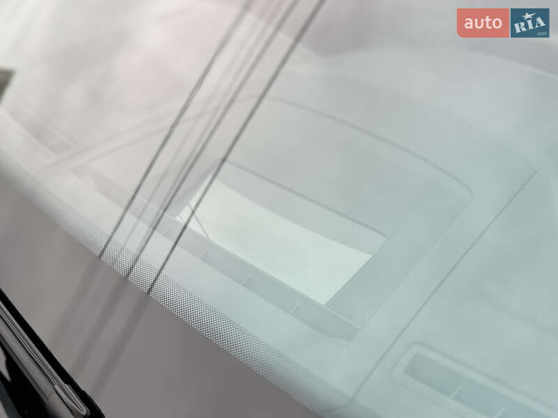 Позашляховик / Кросовер Volkswagen Touareg 2019 в Луцьку