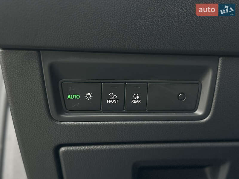 Позашляховик / Кросовер Volkswagen Touareg 2019 в Луцьку