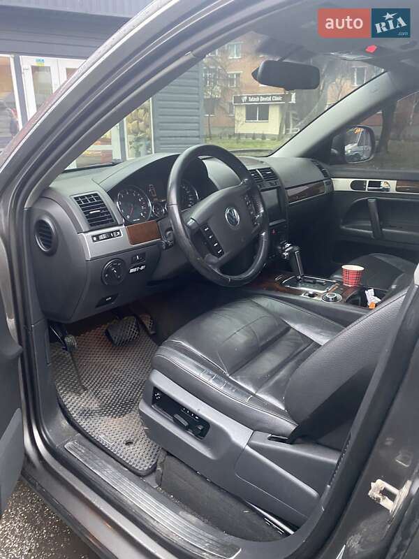 Позашляховик / Кросовер Volkswagen Touareg 2008 в Полтаві