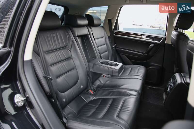 Позашляховик / Кросовер Volkswagen Touareg 2015 в Харкові фото 9 Позашляховик / Кросовер Volkswagen Touareg 2015 в Харкові