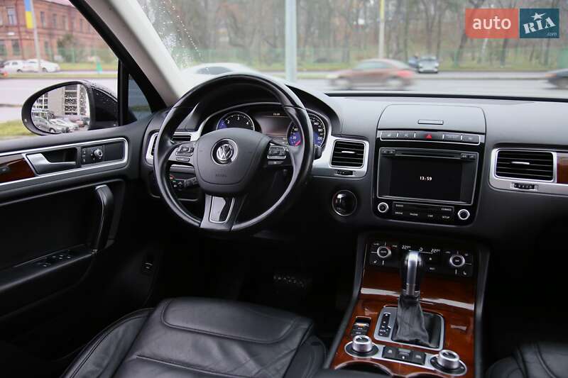 Позашляховик / Кросовер Volkswagen Touareg 2015 в Харкові фото 11 Позашляховик / Кросовер Volkswagen Touareg 2015 в Харкові