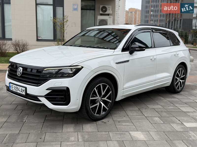 Внедорожник / Кроссовер Volkswagen Touareg 2018 в Киеве