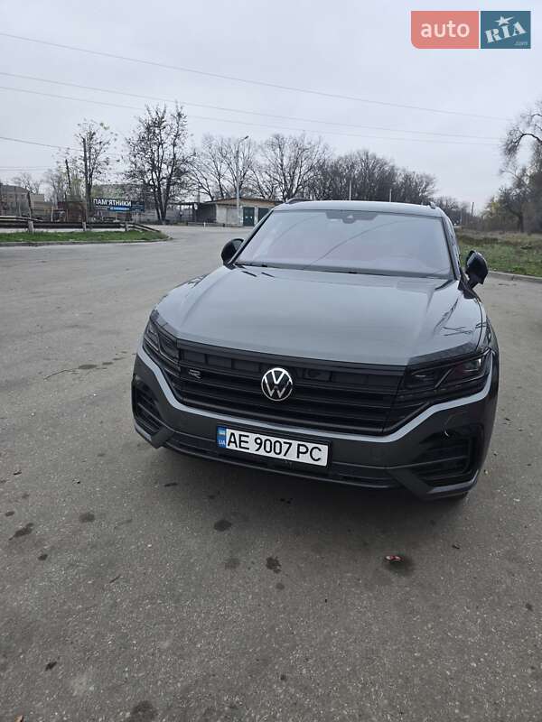 Позашляховик / Кросовер Volkswagen Touareg 2021 в Апостоловому