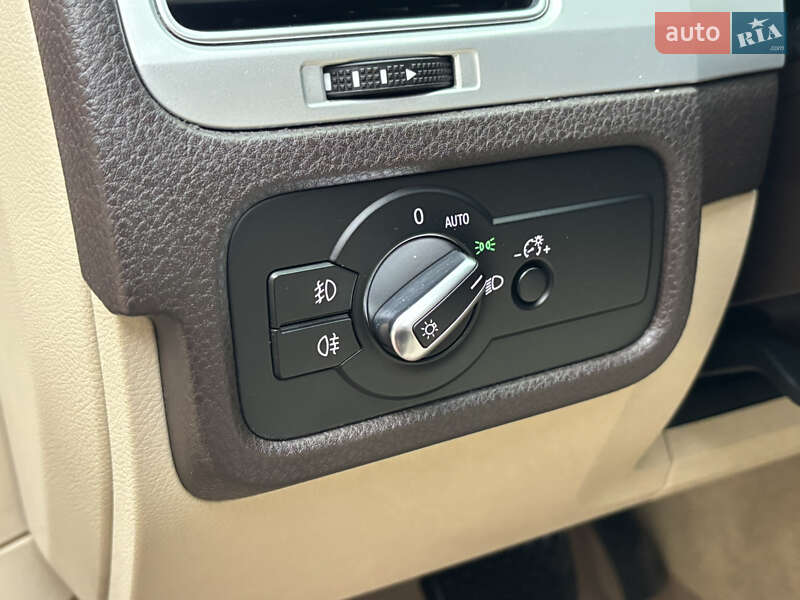 Внедорожник / Кроссовер Volkswagen Touareg 2017 в Днепре фото 45 Внедорожник / Кроссовер Volkswagen Touareg 2017 в Днепре