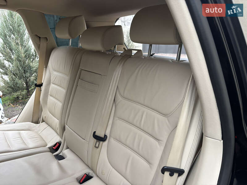 Внедорожник / Кроссовер Volkswagen Touareg 2017 в Днепре фото 55 Внедорожник / Кроссовер Volkswagen Touareg 2017 в Днепре