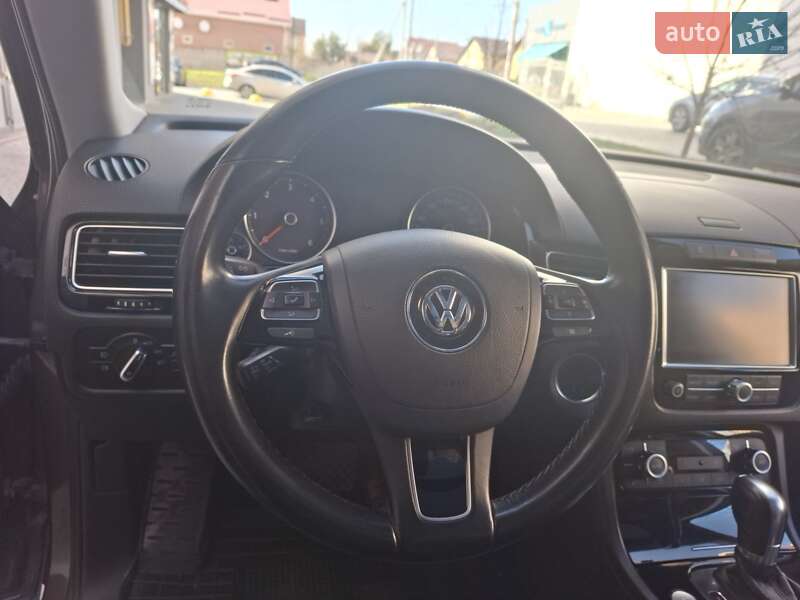 Позашляховик / Кросовер Volkswagen Touareg 2011 в Хмельницькому фото 37 Позашляховик / Кросовер Volkswagen Touareg 2011 в Хмельницькому