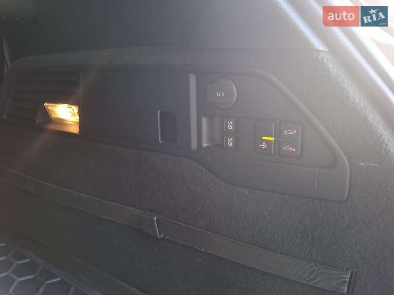 Позашляховик / Кросовер Volkswagen Touareg 2011 в Хмельницькому фото 66 Позашляховик / Кросовер Volkswagen Touareg 2011 в Хмельницькому