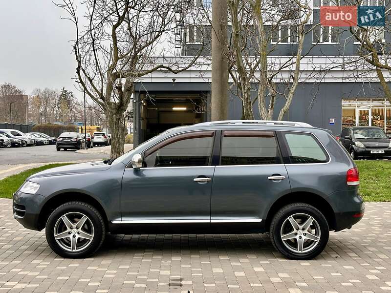 Внедорожник / Кроссовер Volkswagen Touareg 2006 в Одессе