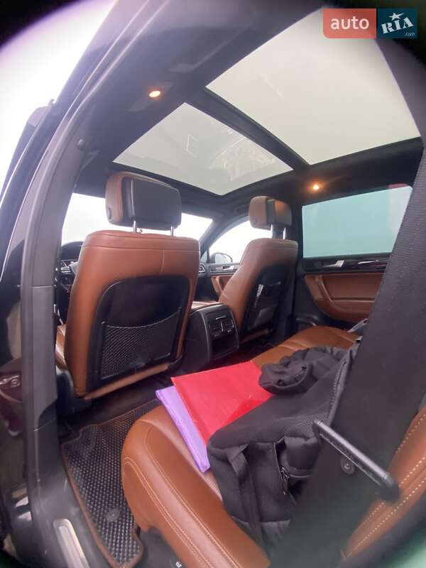 Позашляховик / Кросовер Volkswagen Touareg 2013 в Каневі фото 48 Позашляховик / Кросовер Volkswagen Touareg 2013 в Каневі