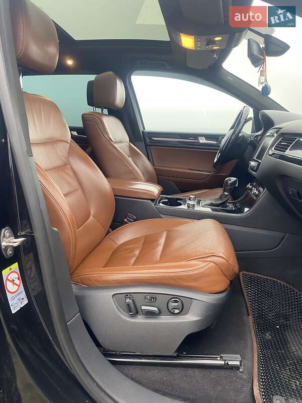 Позашляховик / Кросовер Volkswagen Touareg 2013 в Каневі фото 52 Позашляховик / Кросовер Volkswagen Touareg 2013 в Каневі