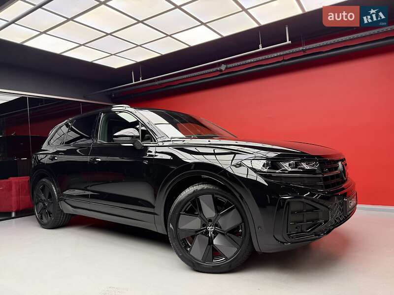 Позашляховик / Кросовер Volkswagen Touareg 2025 в Києві