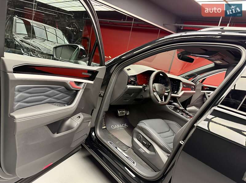 Позашляховик / Кросовер Volkswagen Touareg 2025 в Києві