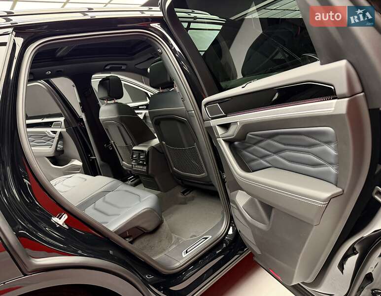 Позашляховик / Кросовер Volkswagen Touareg 2025 в Києві