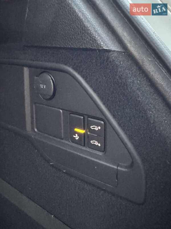 Позашляховик / Кросовер Volkswagen Touareg 2016 в Тернополі