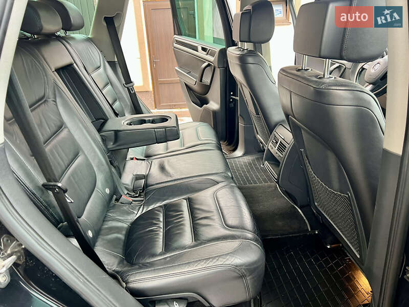 Позашляховик / Кросовер Volkswagen Touareg 2010 в Чернівцях фото 30 Позашляховик / Кросовер Volkswagen Touareg 2010 в Чернівцях
