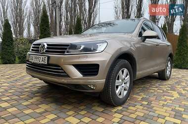 Внедорожник / Кроссовер Volkswagen Touareg 2016 в Киеве