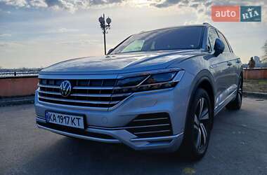 Внедорожник / Кроссовер Volkswagen Touareg 2020 в Киеве