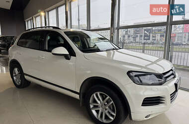 Позашляховик / Кросовер Volkswagen Touareg 2011 в Харкові