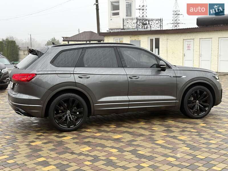 Внедорожник / Кроссовер Volkswagen Touareg 2021 в Днепре