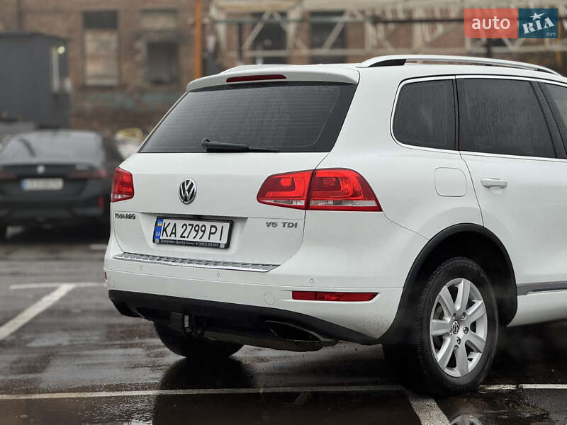 Внедорожник / Кроссовер Volkswagen Touareg 2014 в Киеве фото 16 Внедорожник / Кроссовер Volkswagen Touareg 2014 в Киеве