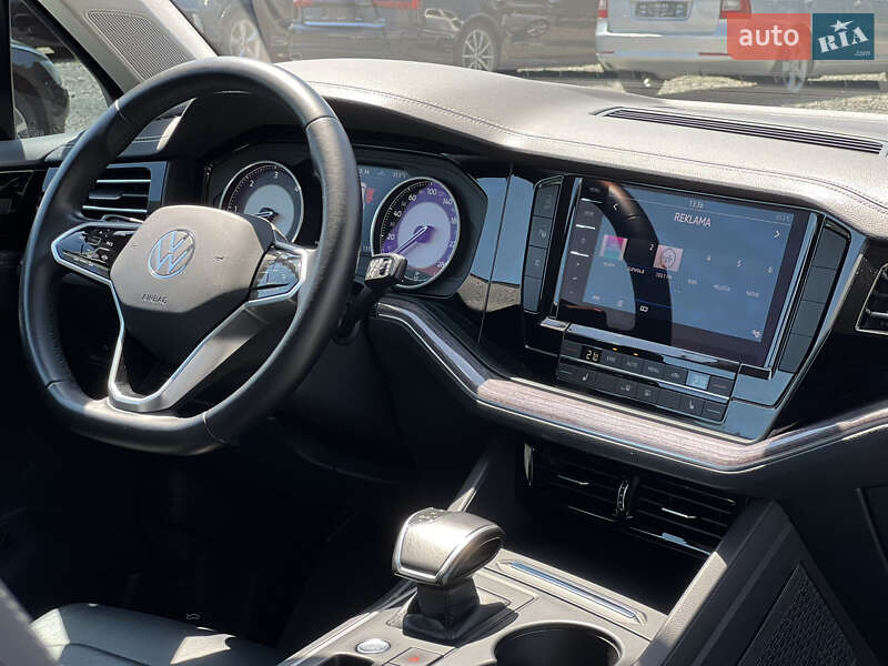 Внедорожник / Кроссовер Volkswagen Touareg 2021 в Ужгороде