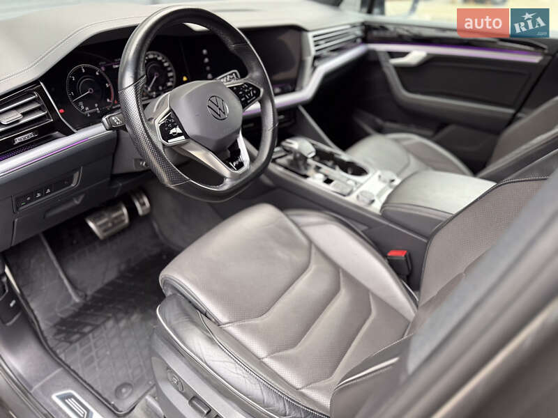 Внедорожник / Кроссовер Volkswagen Touareg 2021 в Хмельницком
